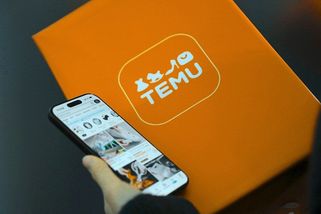 Objednala jsem si z Temu nafukovací sedací soupravu za 3 285 Kč. Co přišlo, mě úplně odrovnalo